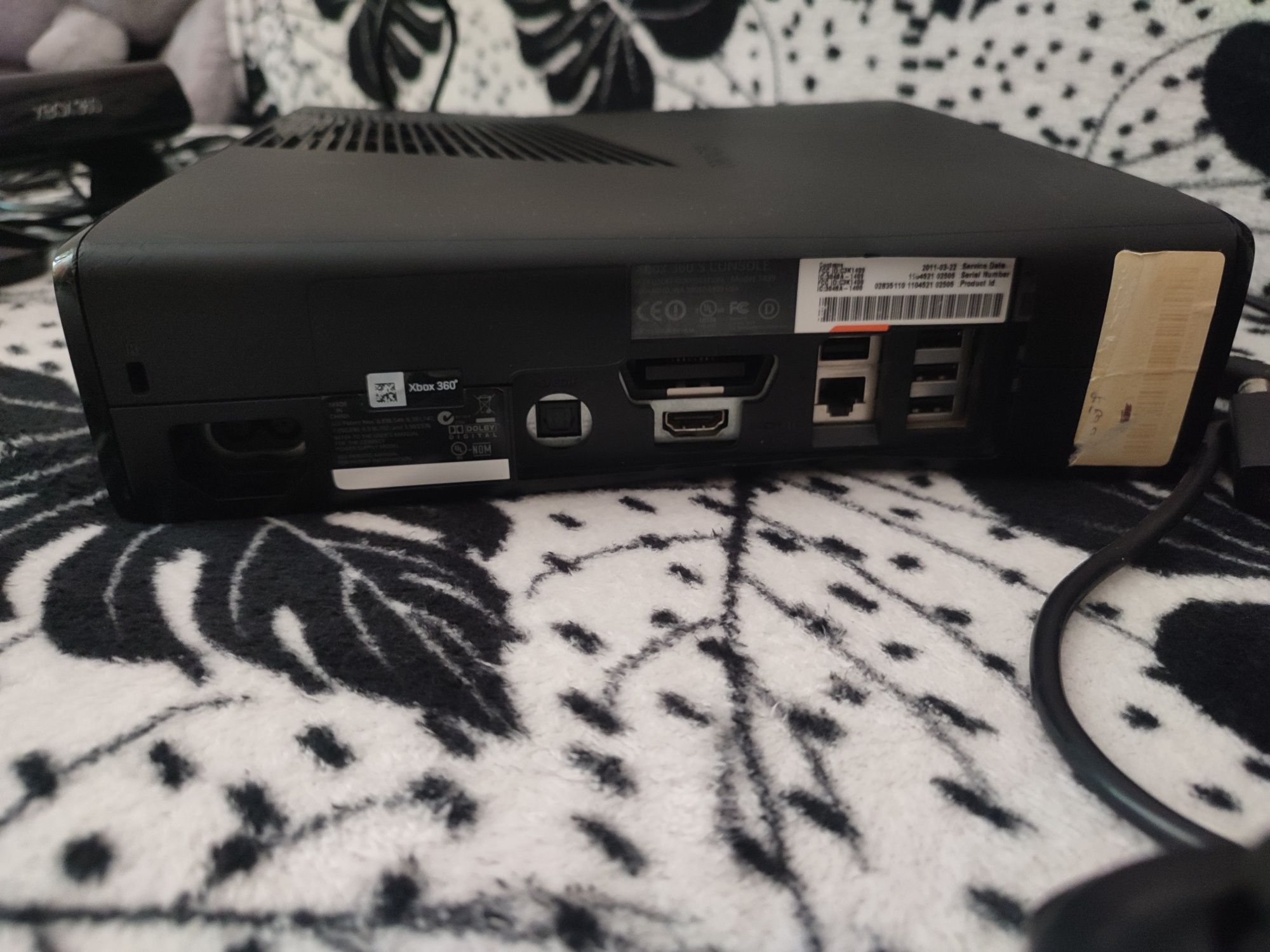 Xbox 360 + Kinect