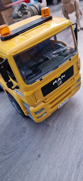 Играчки Jurassic world, Bruder