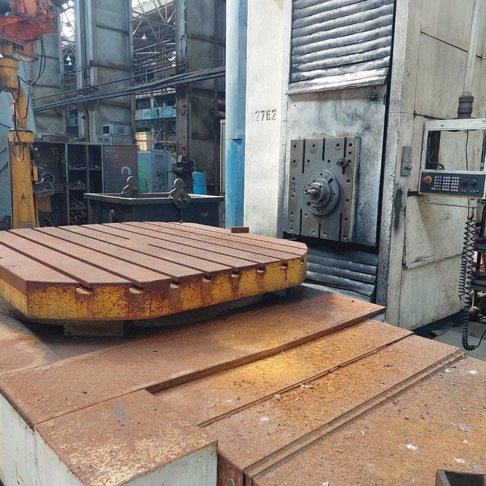 Станки токарные, фрезерные с чпу и без , расточные  и многие другие