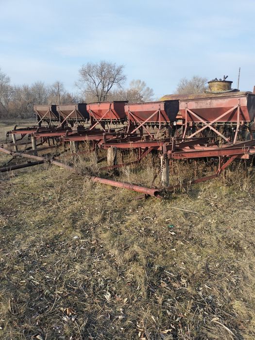 Продам сеялки, пять секций