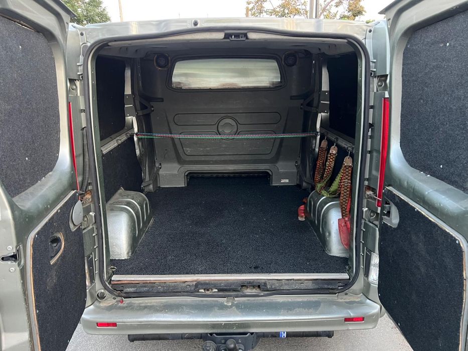 Opel vivaro 2.0 6 locuri