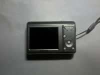 Цифровой фотоаппарат  Самсунг,на батарейках