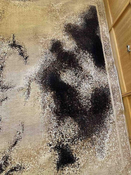 Продавам килим 193см/320см . Производител Сливен