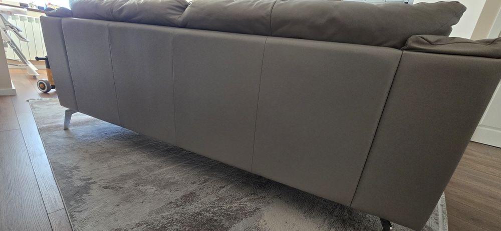 Canapea fixa din piele 3 locuri