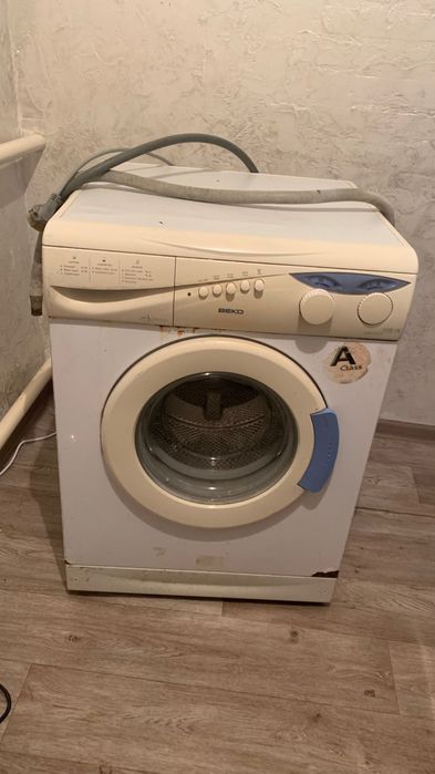 Кир машинасы және газ сатылады