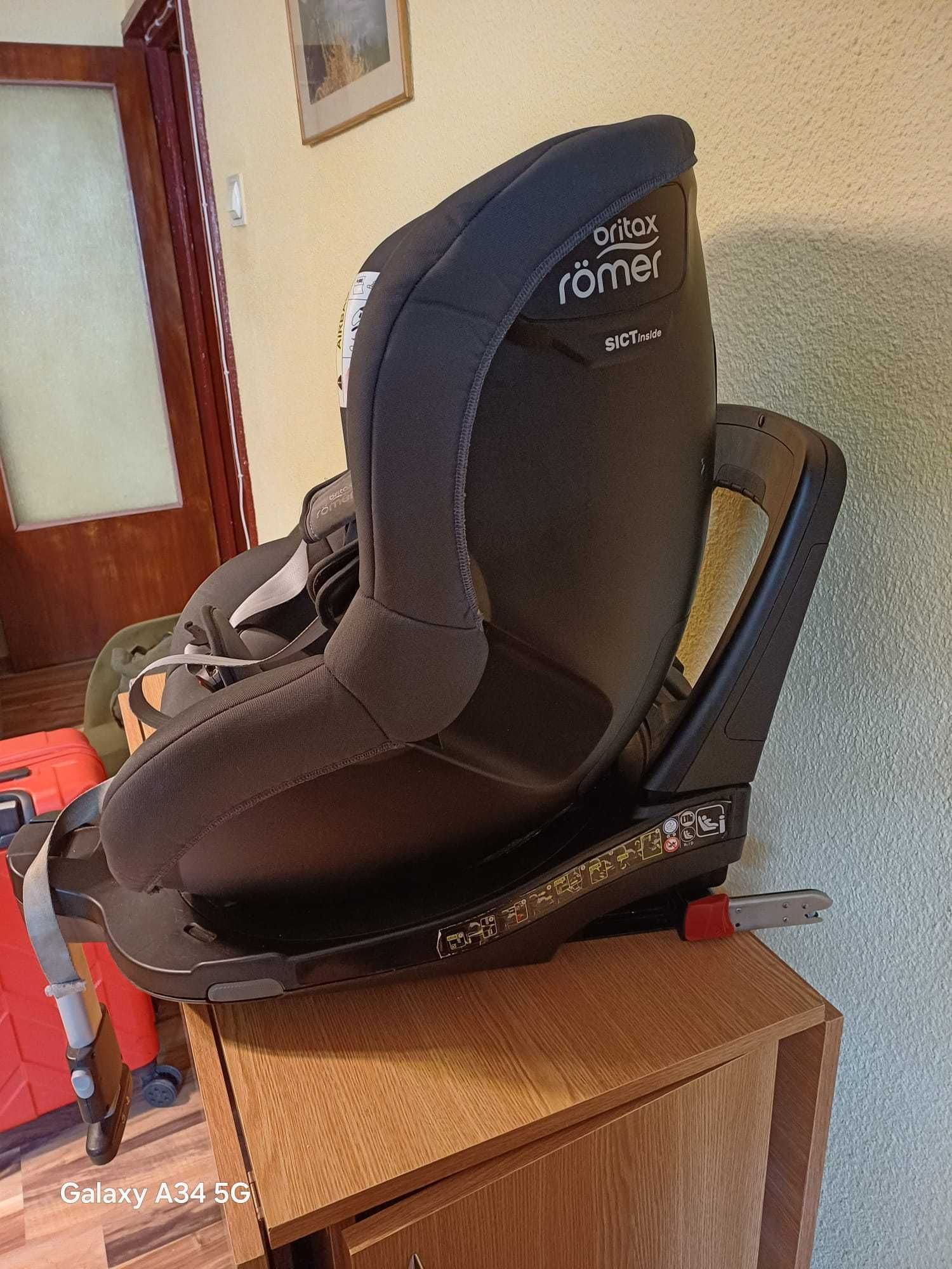Scaun auto pentru copil  cu prindere  isofix