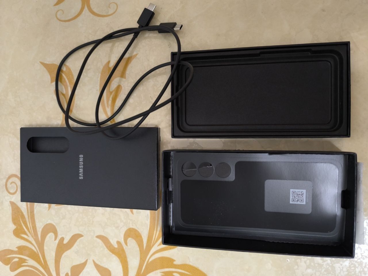 Samsung S23 8/256