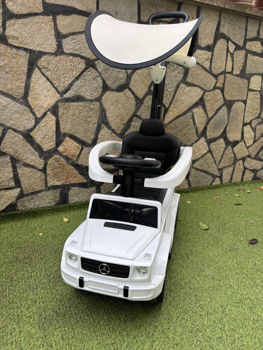 Кола за бутане Mercedes със сенник