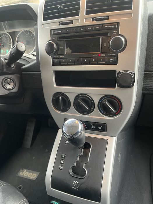 Продавам Jeep patriot от Швейцария