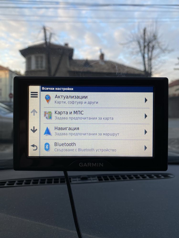 GARMIN - Качествена навигация GPS с голям дисплей и безплатни карти