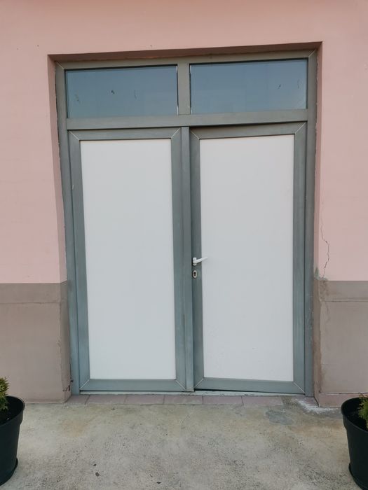 Vând ușă dublă din termopan