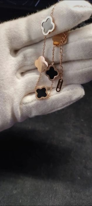 Set bijuterii aur roze