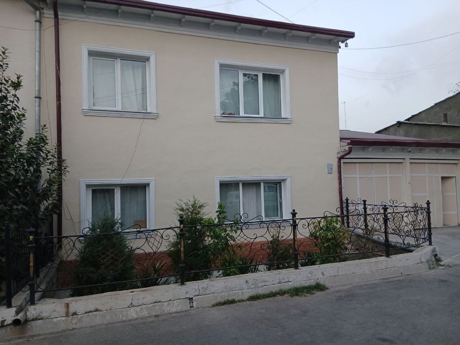 Kottej sotiladi tezkor !