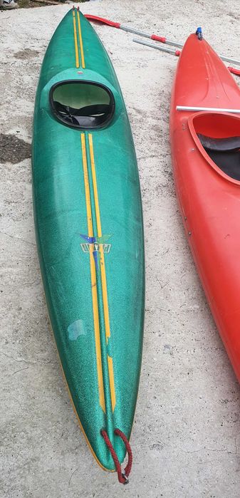 2 caiace, 2 placi windsurf si vele, barca gonflabila, import Germania