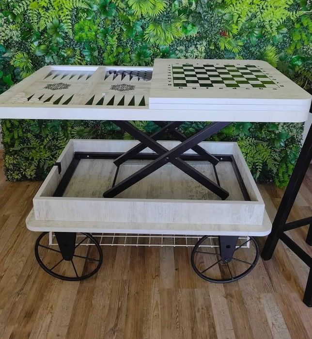 Холна маса за шах. Нова в кутия