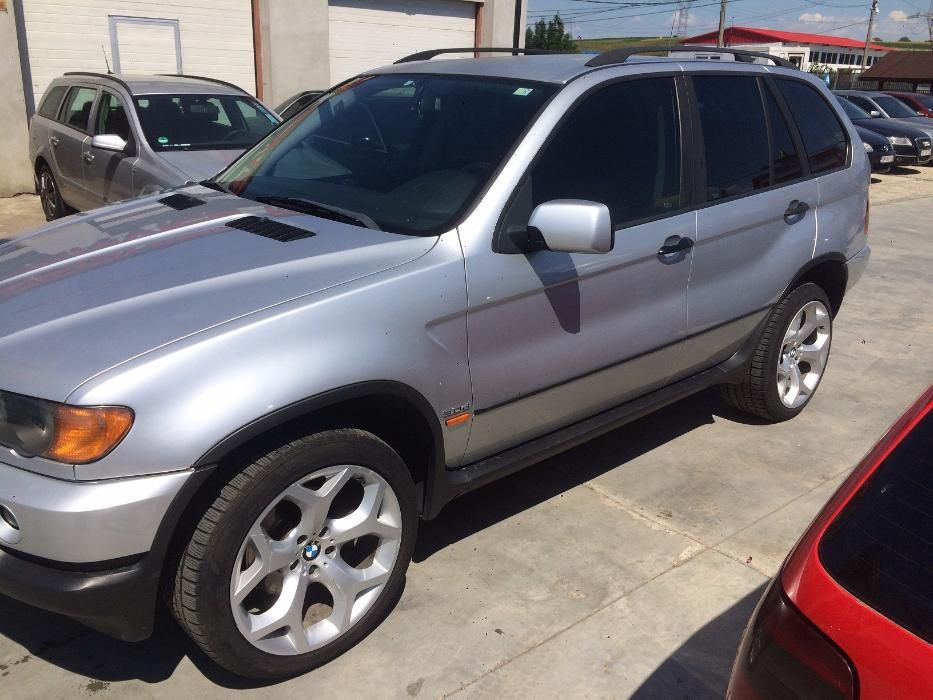 Dezmembrez BMW X5 E53 3,0 diesel 2003