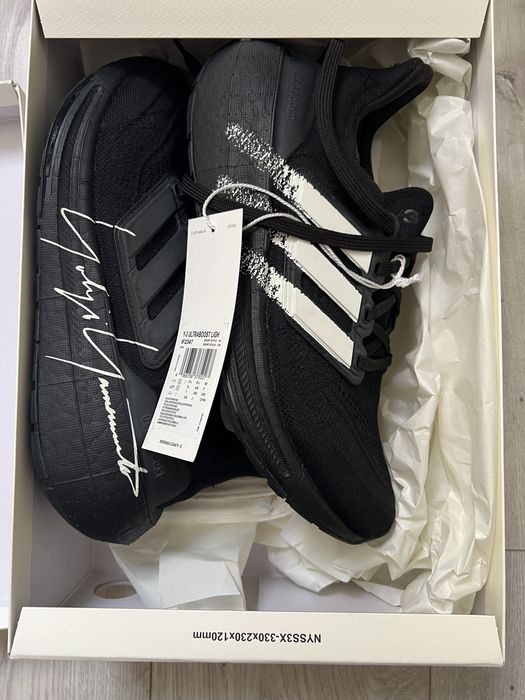 Y3 Yohji Yamamoto Ultraboost Light marime 40 pachet complet