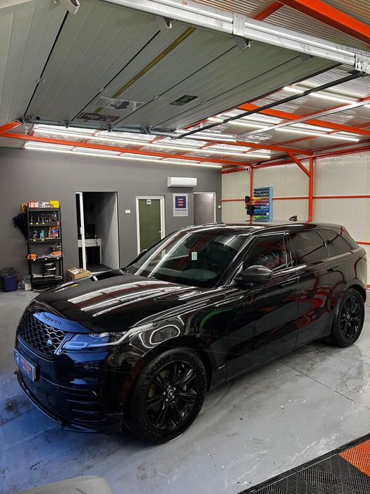 Range Rover Velar R-DYNAMIC
