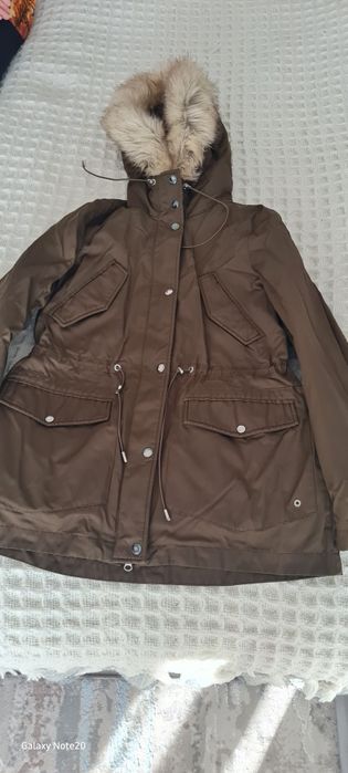 Geaca verde marime m Zara cu interior puf
