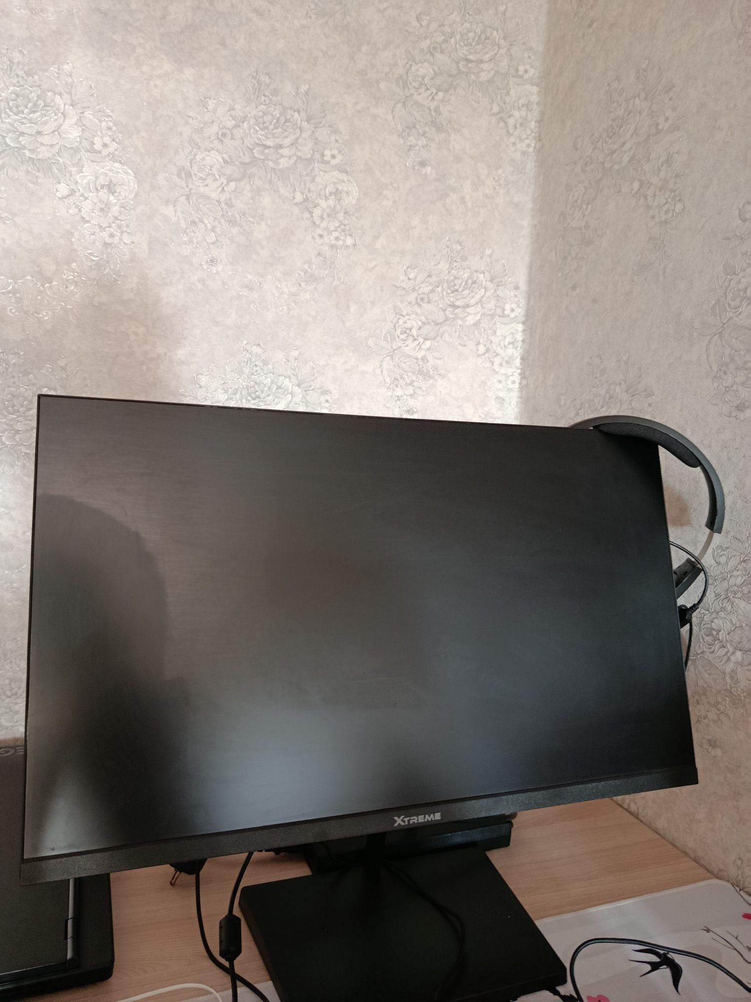 Монитор Xtreme XT2442PE