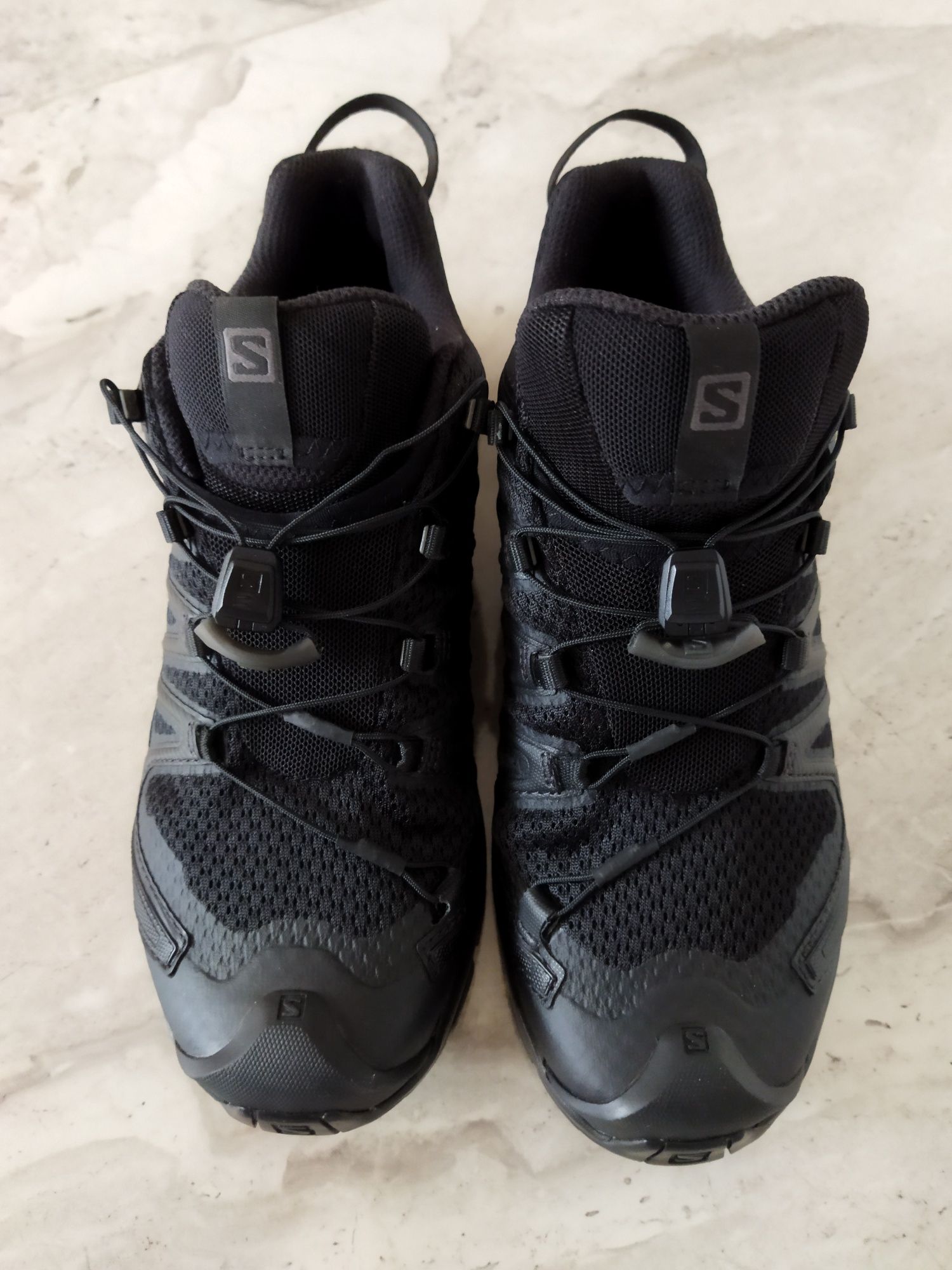 Salomon XA PRO 3D V8