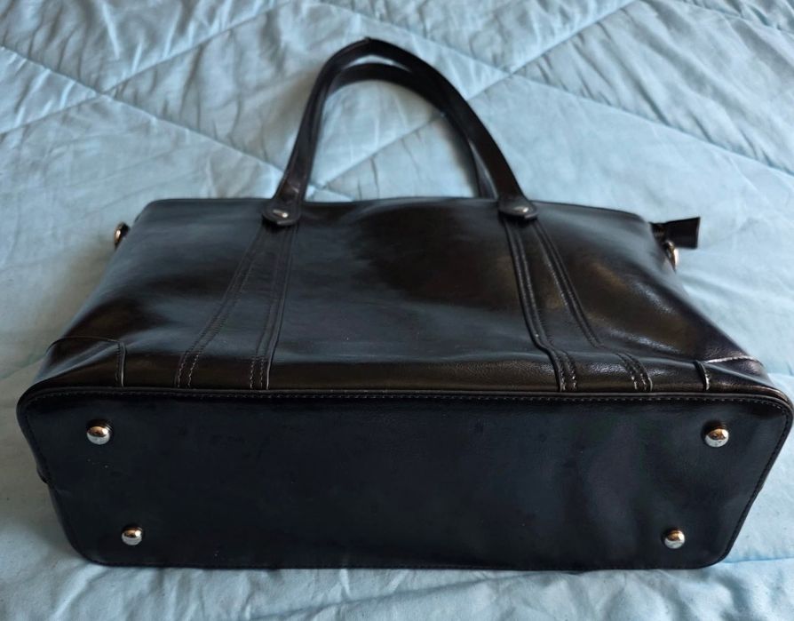 дамска бизнес кожена чанта с отделение за лаптоп S-Zone