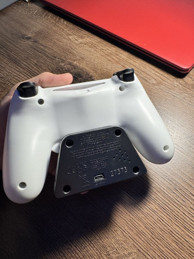 Часовник настолен Playstation