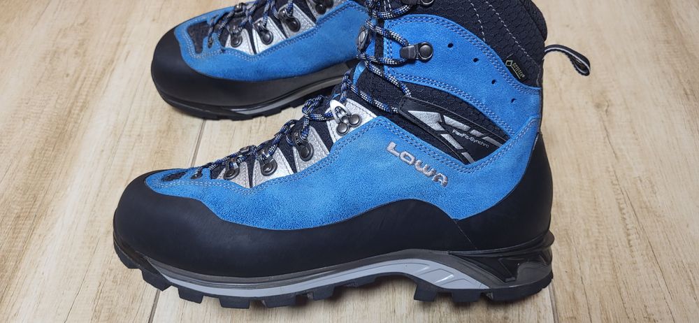 LOWA Cevedale Evo GTX Goretex туристически мъжки обувки 
Cevedale Pro