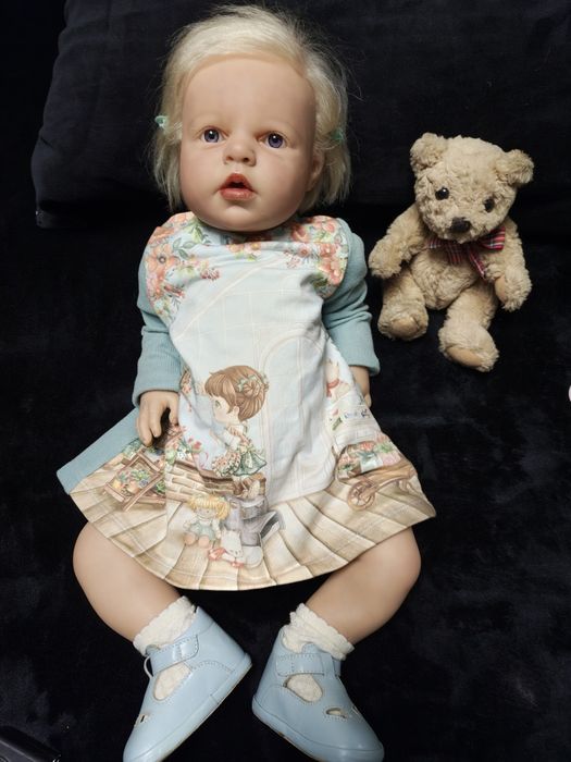 Păpușa de colecție Reborn Reva - vinyl, pictata manual