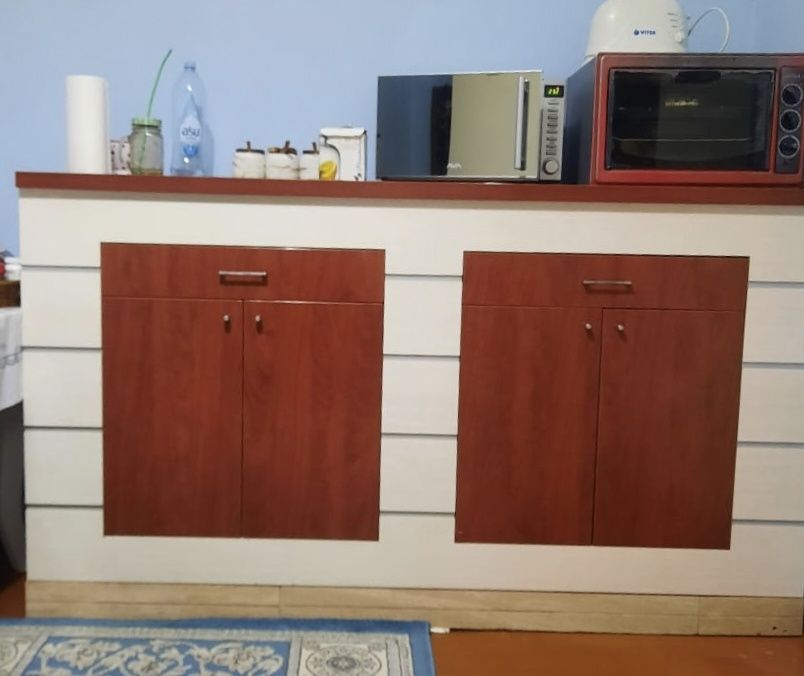 Продам кухонный шкаф