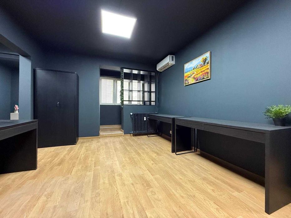 Spatiu comercial pretabil Birou