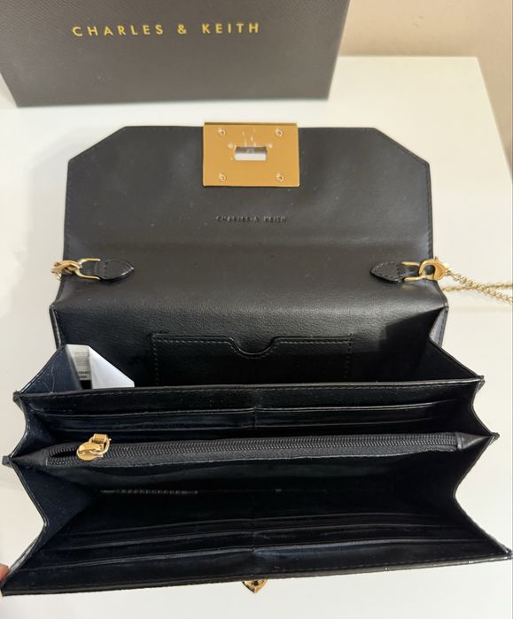 Сумка клатч Charles&Keith