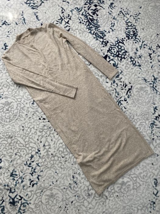 Базовое платье беж