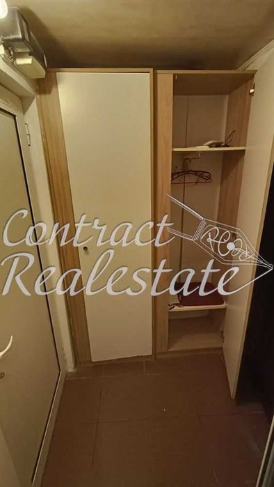 Дава се под наем Едностаен апартамент в Варна, Гръцка махала - 17 кв.м за 153 € - Снимка #2