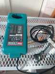 Incarcator Baterii Makita Original - 14.4V  stare perfecta functionare