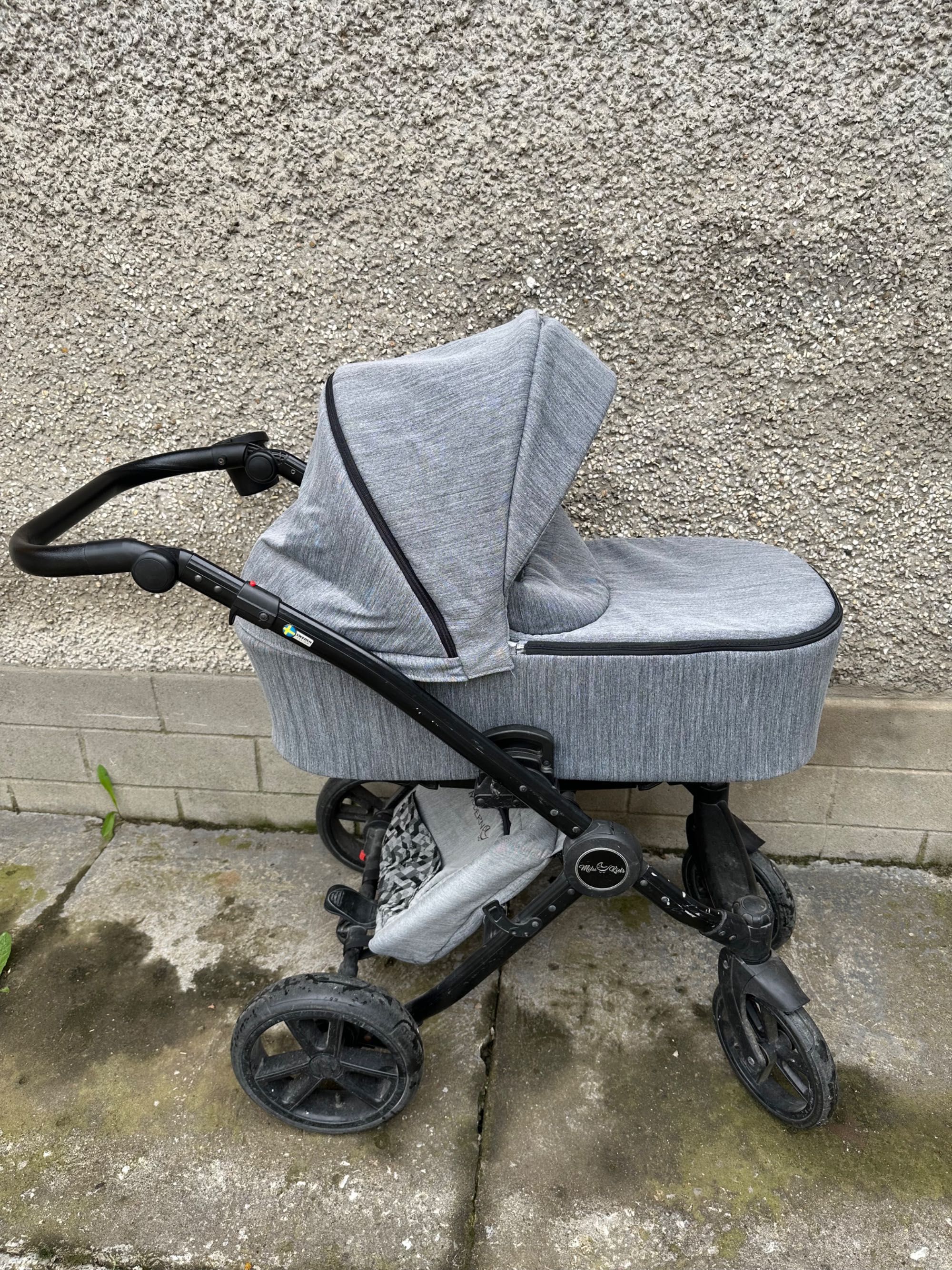 Milukids  2 в 1 бебешка количка