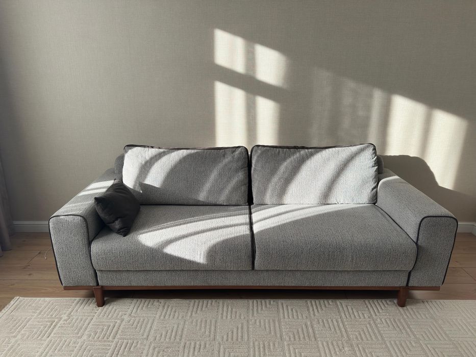 Качесивенный диван