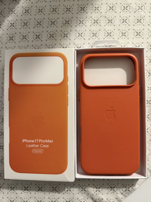 Husa iPhone 17 Pro Max Orange