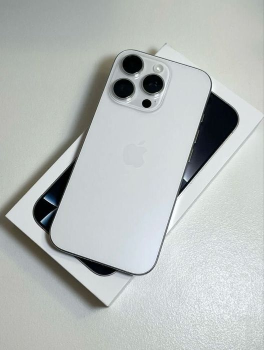 Продам Iphone 16 pro max 256gb