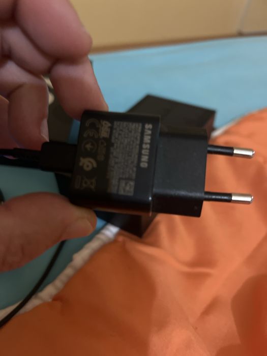 Самсунг S22 128gb цвят бял купуван е от виваком