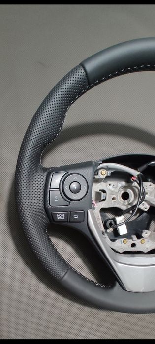 Volan retapitat piele Toyota Auris, Corolla 2013-2018