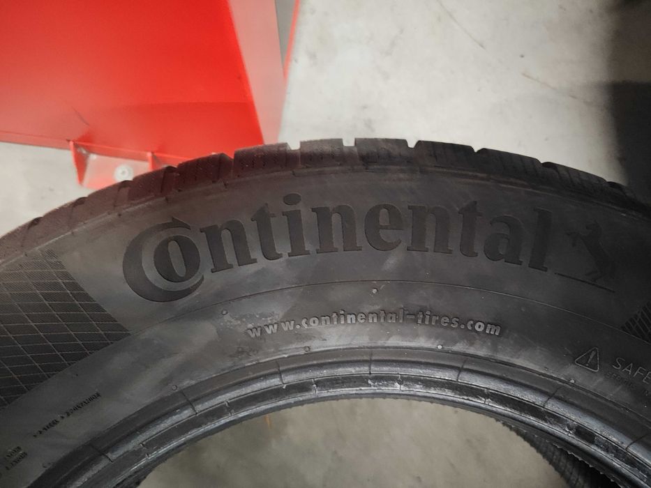 4бр. зимни гуми 235/65/17 Continental