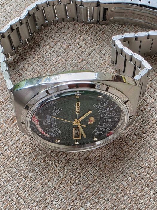 Orient multicalendar automatic