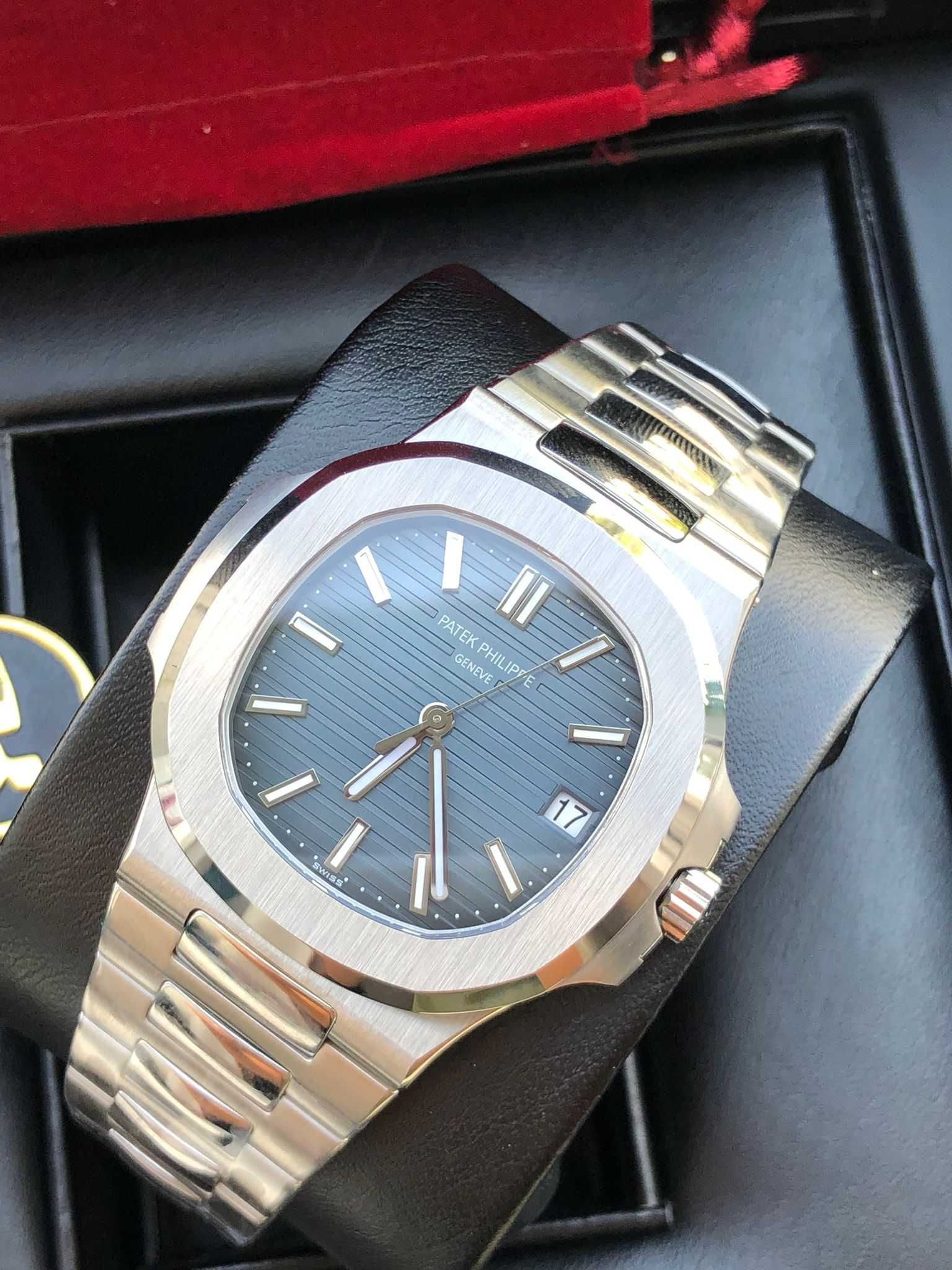 Patek Philippe Nautilus 5711 1A 3KF SS Blue Dial Swiss 324SC