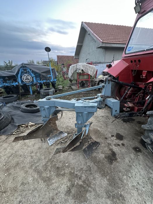 Plug agricol doua brazde / tractor / ireprosbail