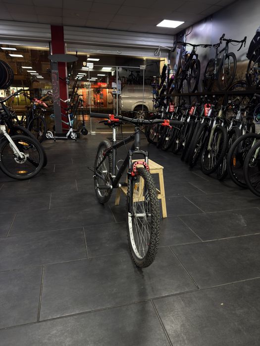 Планинско колело specialized