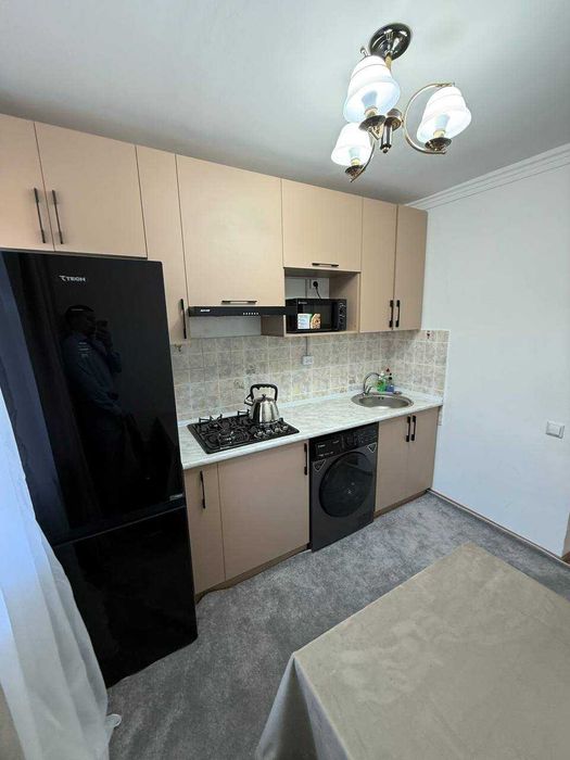 Сдается в аренду 1/2/5 Шато Руставели 35 Центр рядом кафе B&B г.Россия