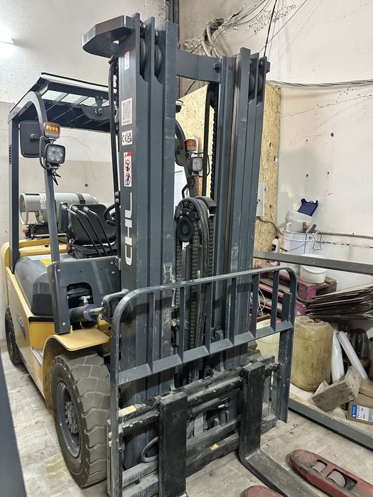 Кара (вилочный погрузчик) с карщиком в аренду БЫСТРО! Качественно!