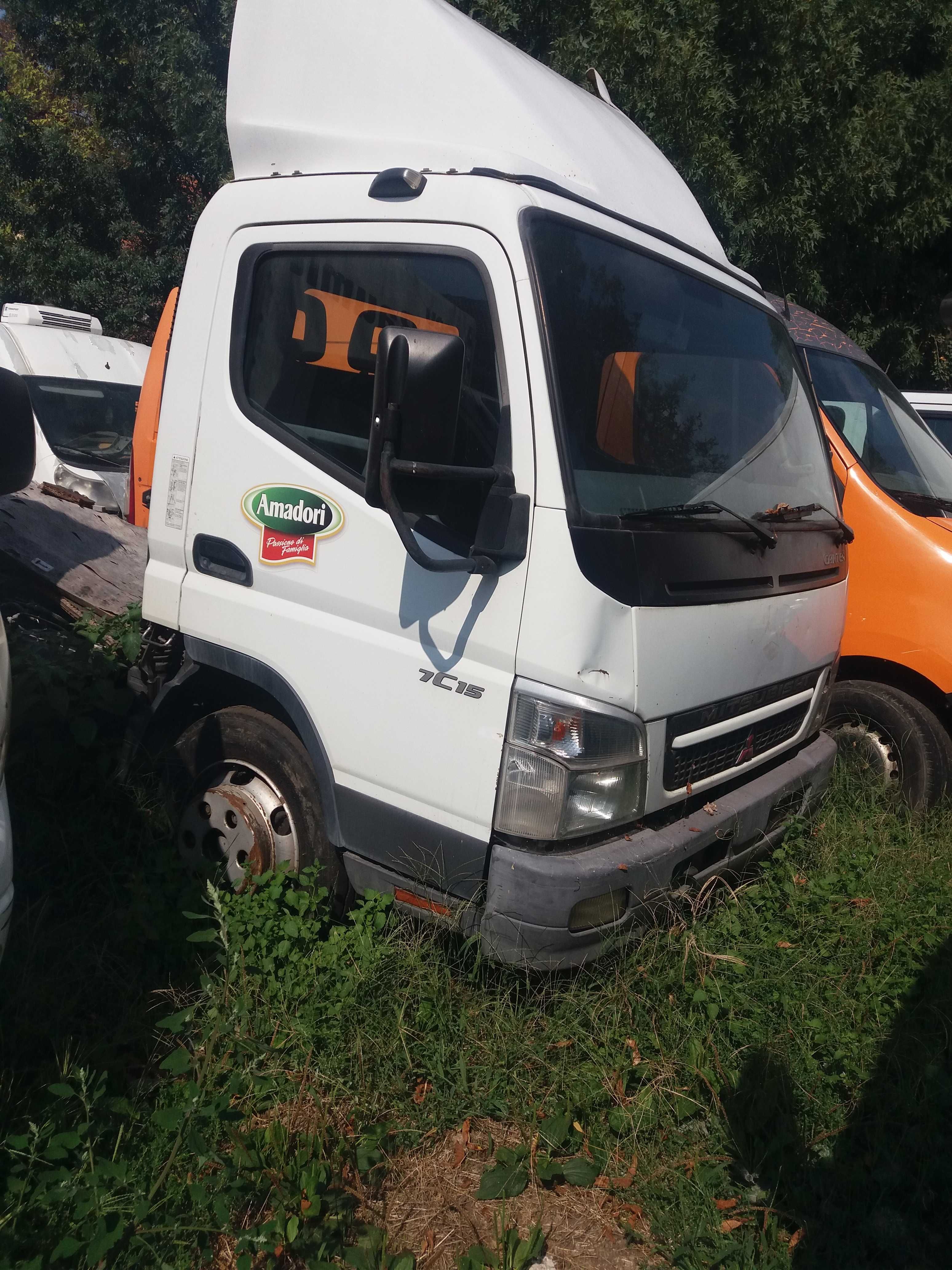 Paravant mitsubishi canter