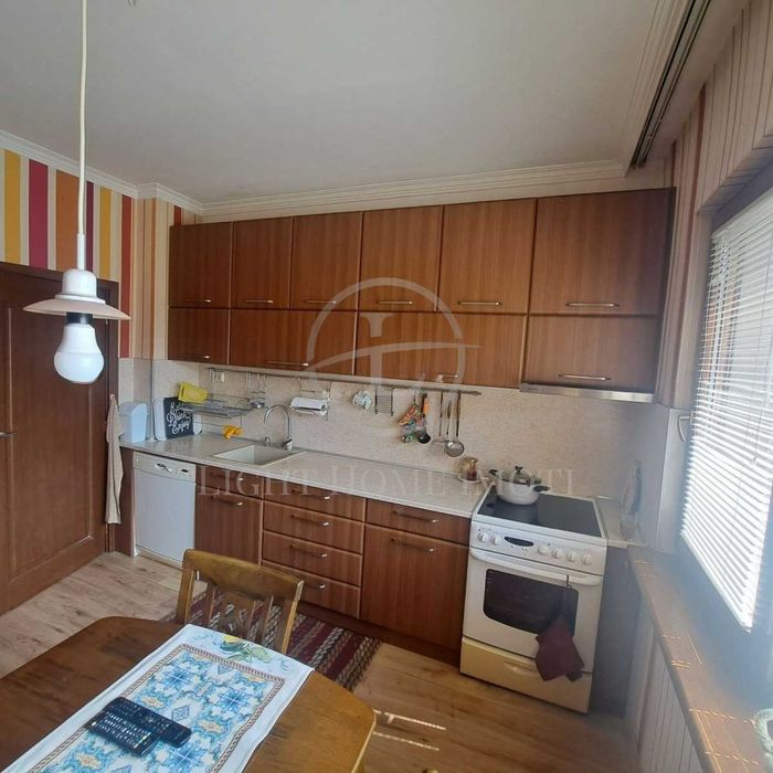 Продава се Тристаен апартамент в Пловдив, Кючук Париж - 87 кв.м за 1943 €/кв.м - Снимка #3